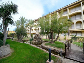 Apartment with 4 rooms near town